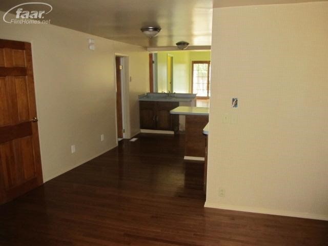 216 4th Street Fenton, MI 48430 - Photo 15 of 16 20144926-14.JPG