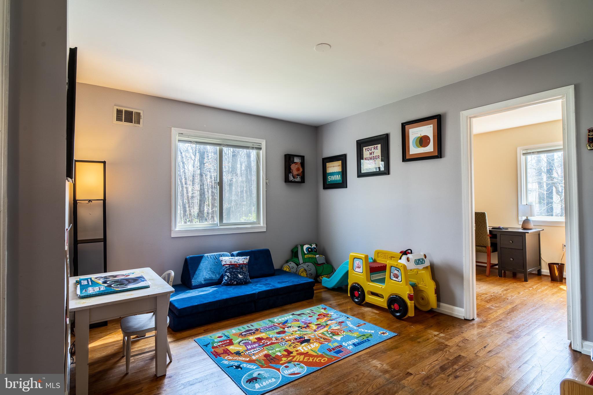 8605 Stonewall Road Manassas, VA 20110 - Photo 24 of 42 Open loft, versatile space