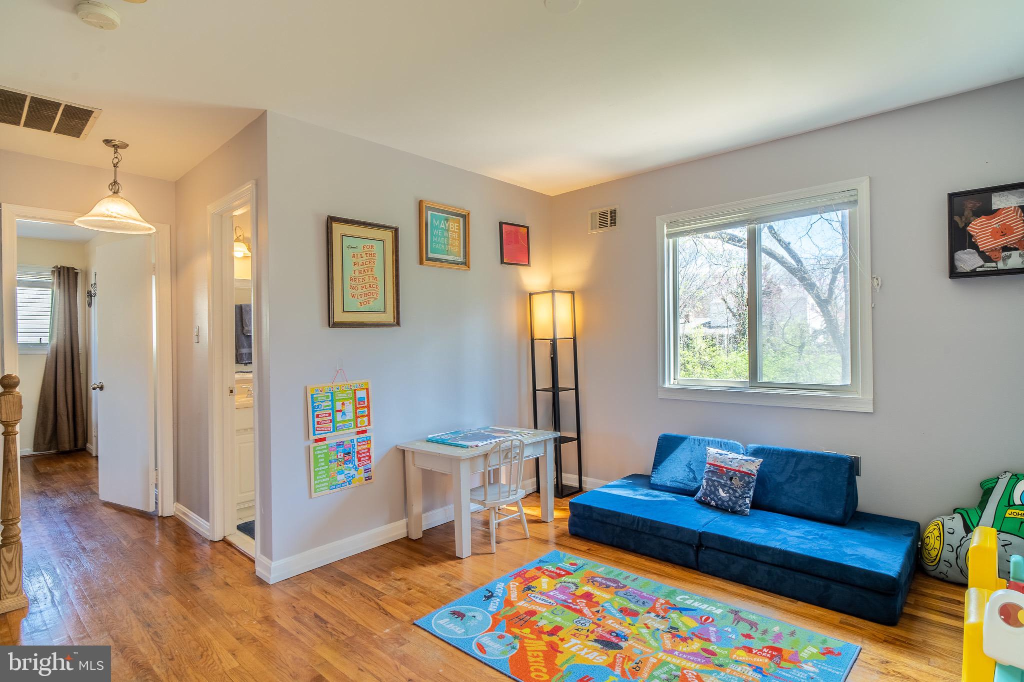 8605 Stonewall Road Manassas, VA 20110 - Photo 25 of 42 Charming hardwood loft retreat