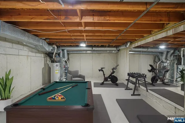 $450,000 | 3 Mountain Ridge Road, Bloomingdale, NJ 07403