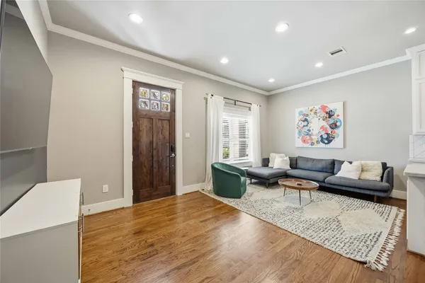 $3,750 | 1006 Enid Street, Unit B, Houston, TX 77009