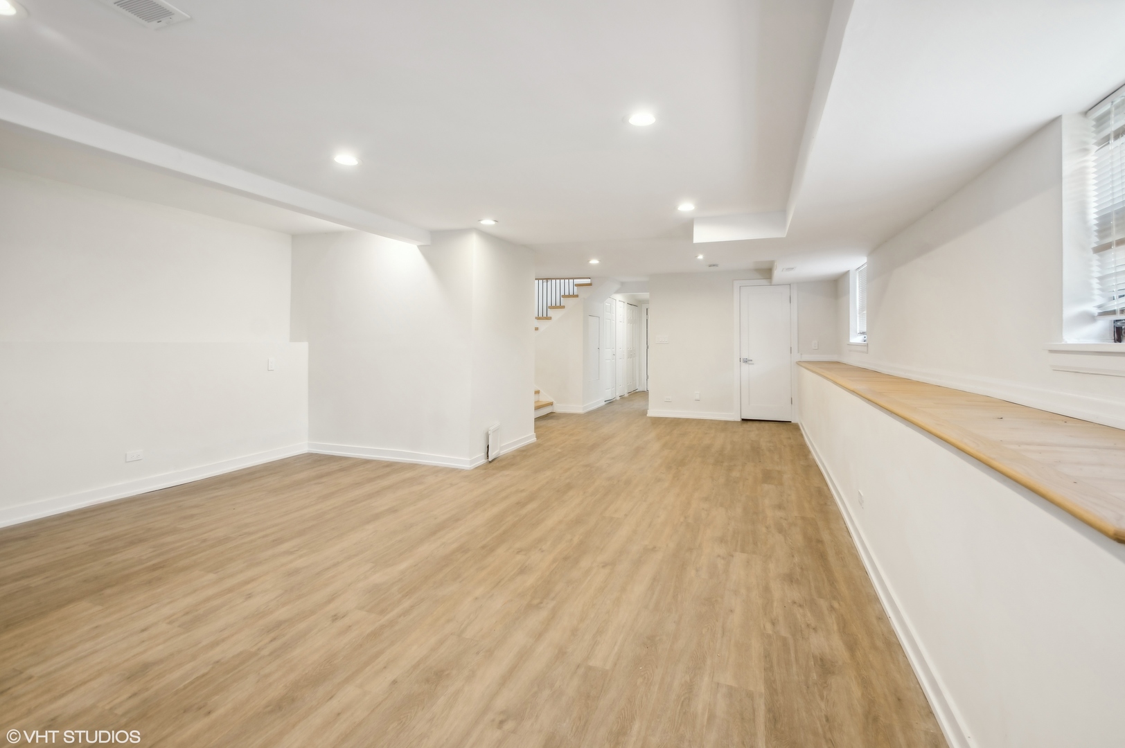 4110 North Kenneth Avenue Chicago, IL 60641 - Photo 22 of 28 a view of empty room with wooden floor