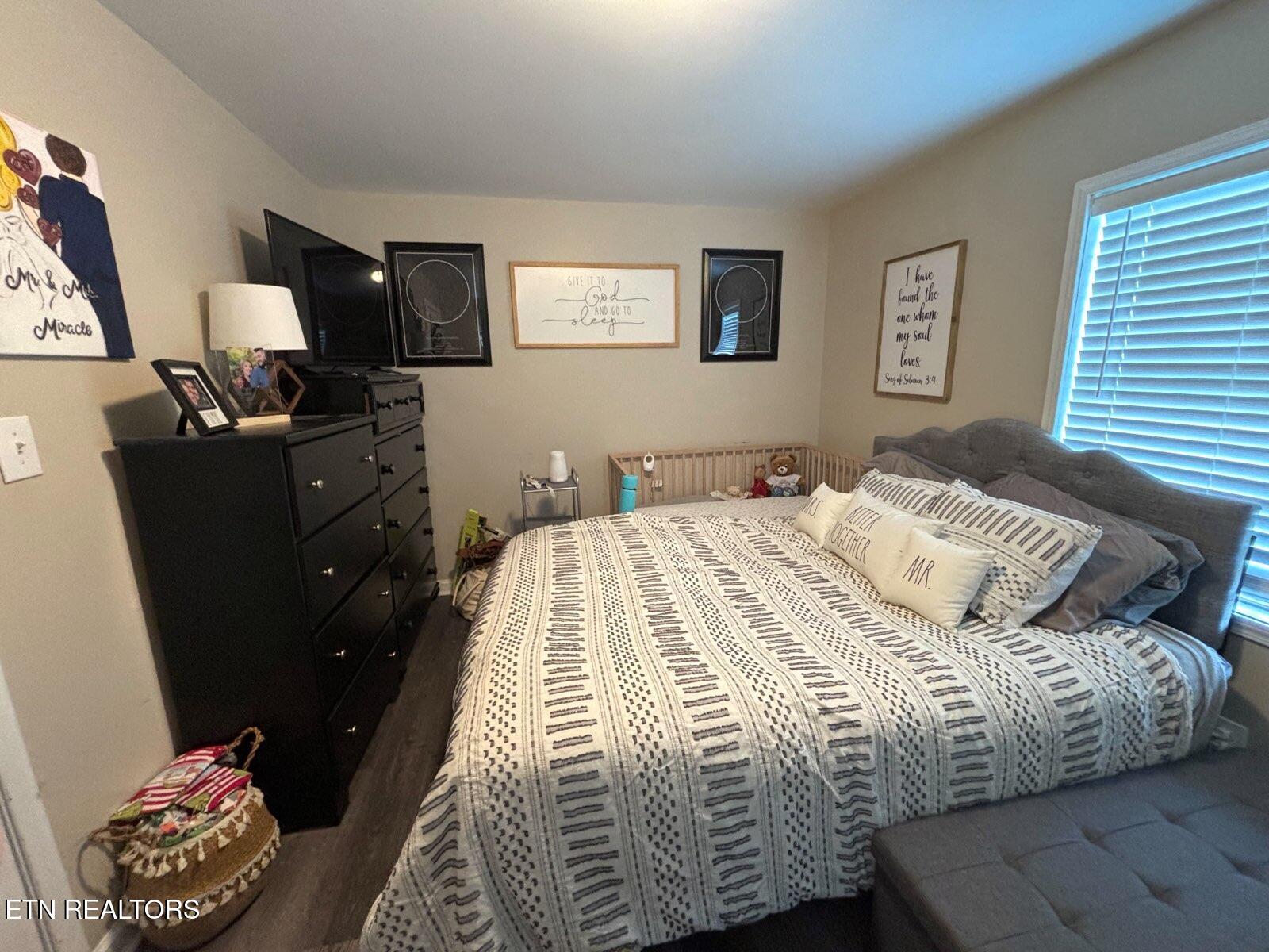 205 Oakwood Road Middlesboro, KY 40965 - Photo 20 of 24 IMG_6612_