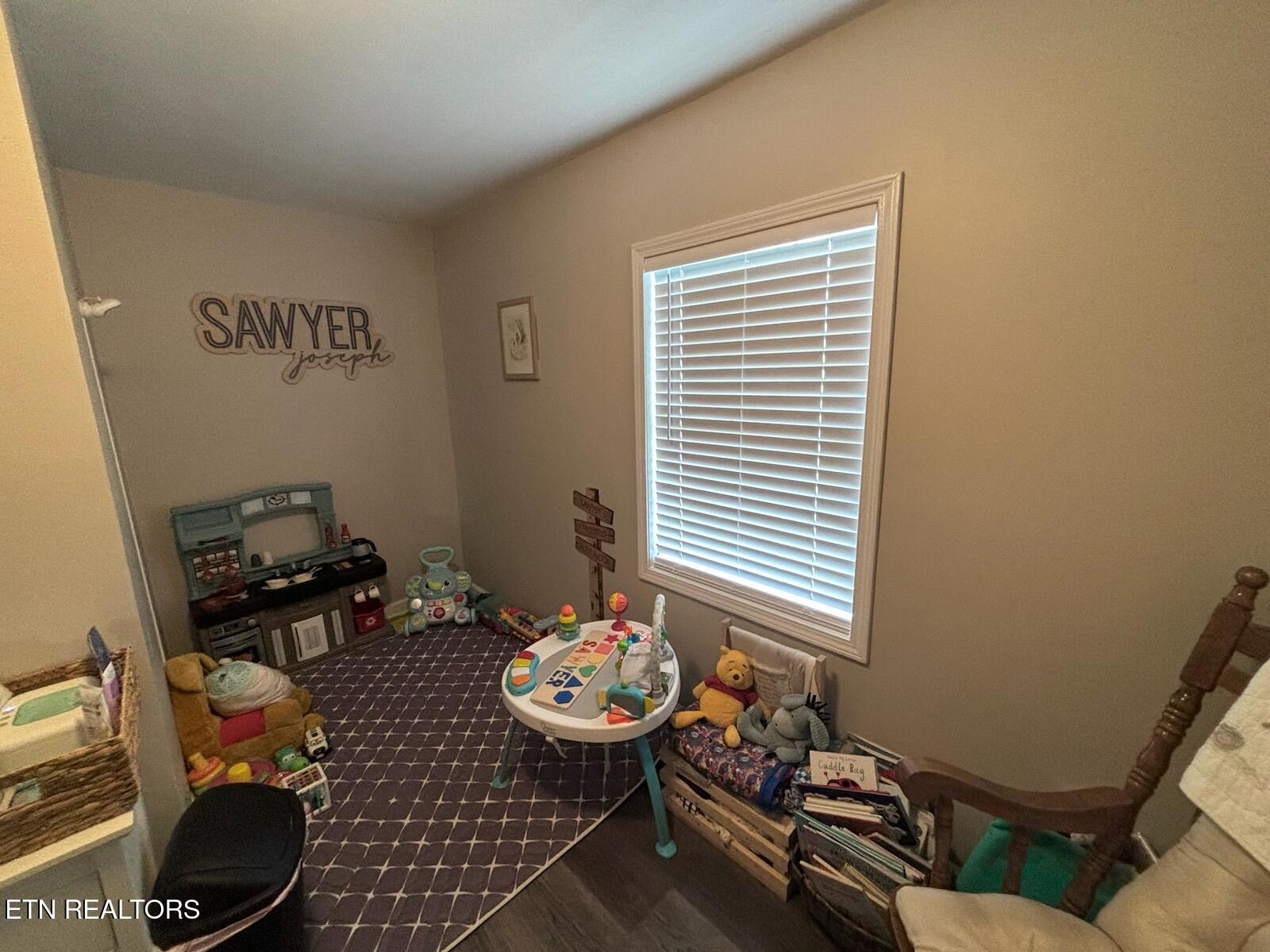 205 Oakwood Road Middlesboro, KY 40965 - Photo 24 of 24 IMG_6607