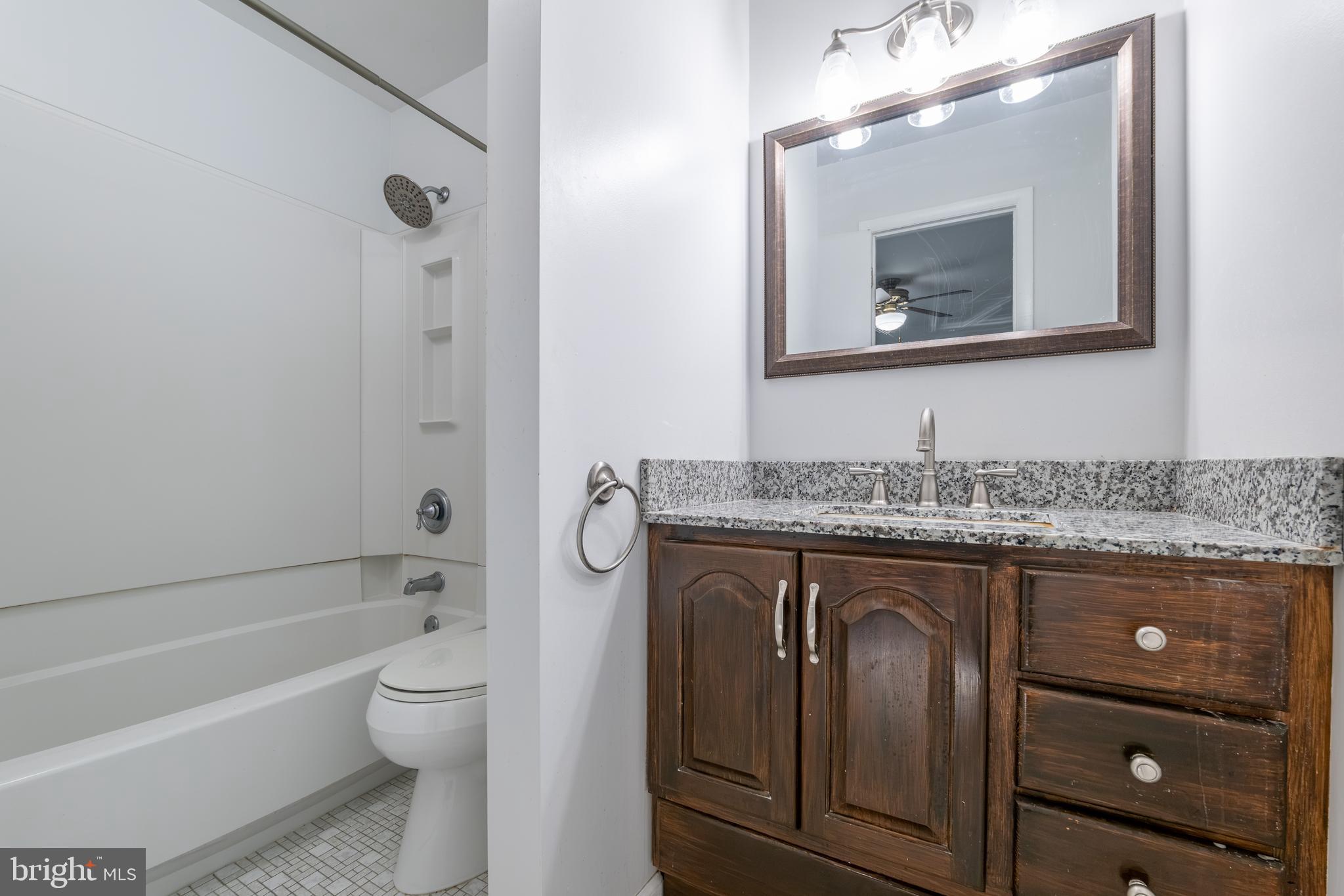 14223 Lindendale Road Woodbridge, VA 22193 - Photo 13 of 37 Gallery Image 13