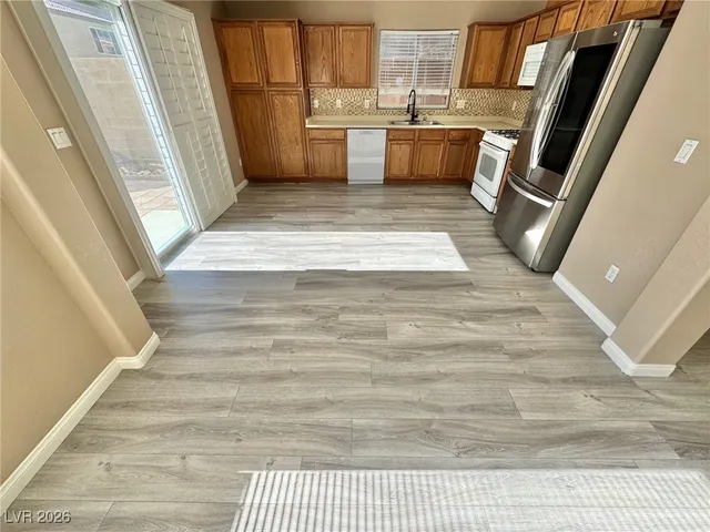 $1,925 | 8905 Skyline Peak Court, Las Vegas, NV 89148