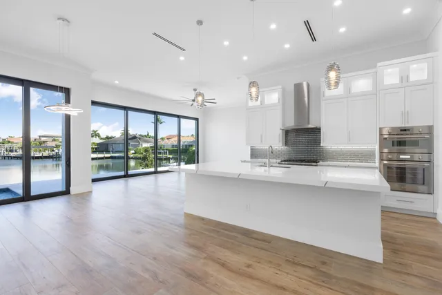 $3,995,000 | 109 Gulfstream Street, Marco Island, FL 34145