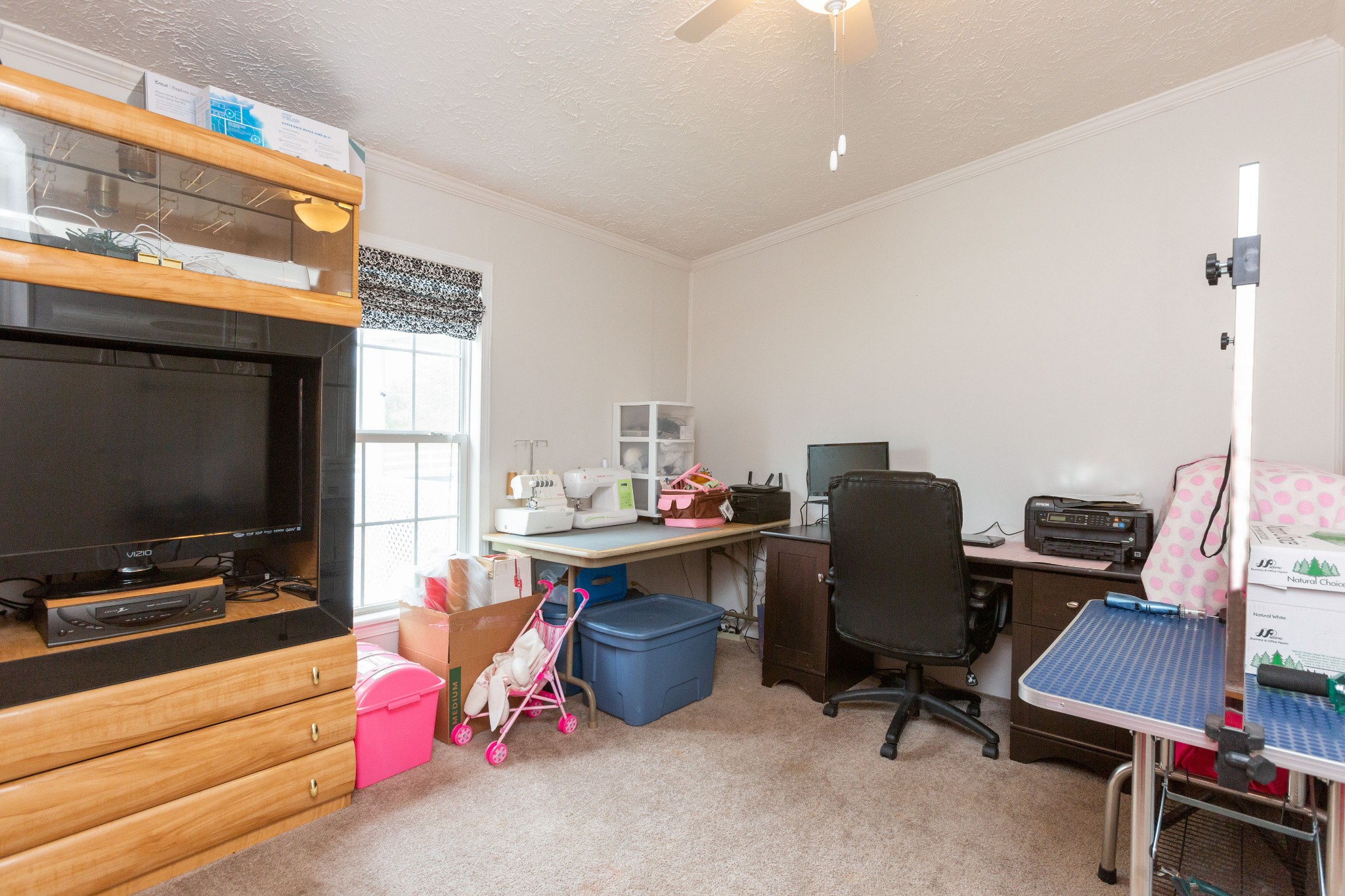5425 Ashburn Road Springfield, TN 37172 - Photo 35 of 40 a view of a workspace with furniture and a window