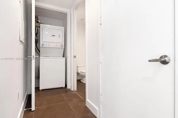 $649,000 | 1040 Biscayne Boulevard, Unit 4208, Miami, FL 33132