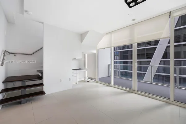 $649,000 | 1040 Biscayne Boulevard, Unit 4208, Miami, FL 33132
