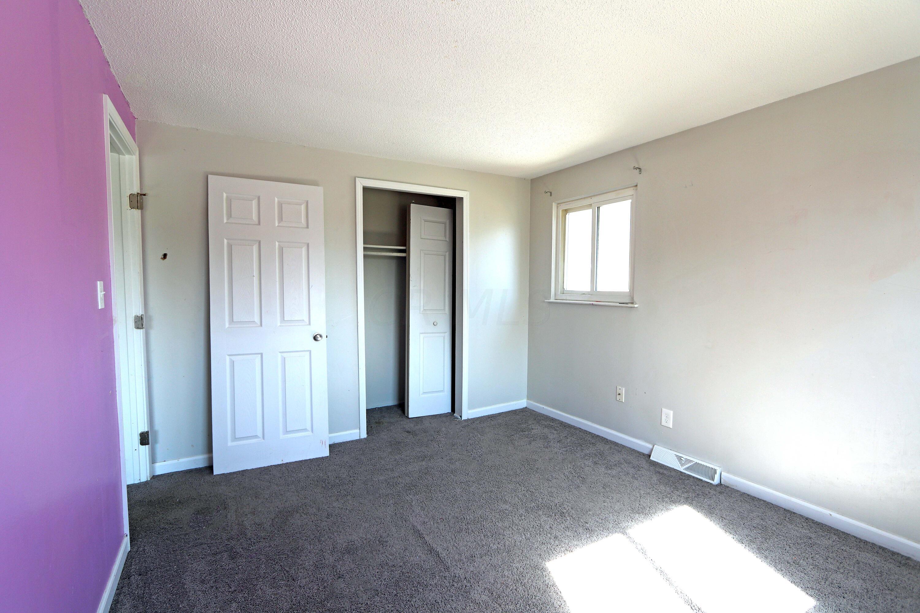 4569 Stonehedge Road Columbus, OH 43231 - Photo 27 of 38 2 windows