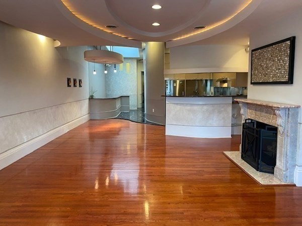 171 Beacon Street, Unit PH Boston, MA 02116 - Photo 3 of 12