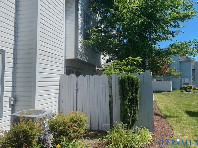 747 Ridge Circle Chesapeake, VA 23320 - Photo 33 of 38