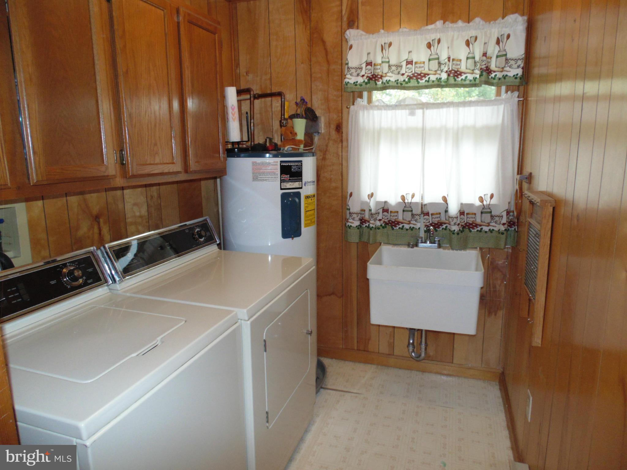 13025 Eveland Road Ridgely, MD 21660 - Photo 16 of 24 Separate Laundry Room