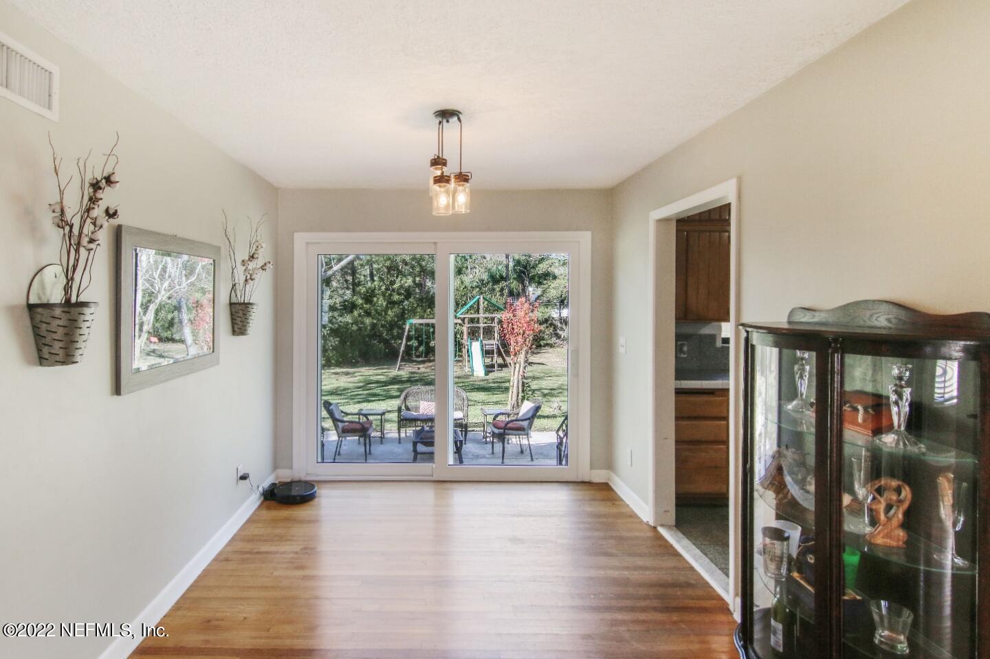 752 Acapulco Road Jacksonville, FL 32216 - Photo 6 of 19 DINING