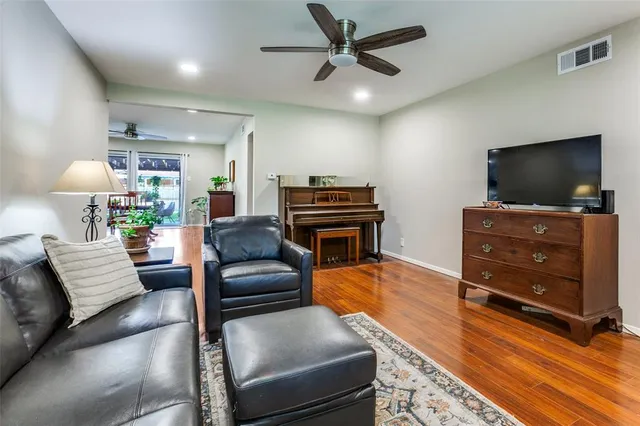 $434,900 | 1002 North Lindale Lane, Richardson, TX 75080