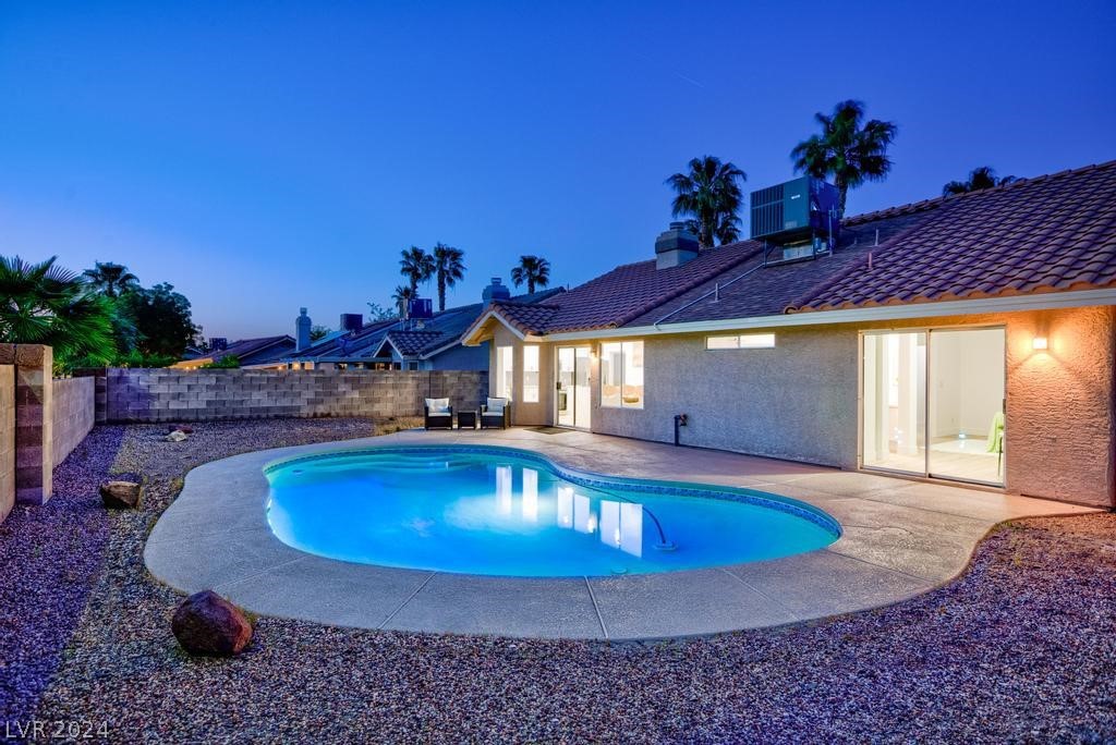 823 Coastal Beach Road Henderson, NV 89002 - Photo 1 of 45 Gallery Image 1