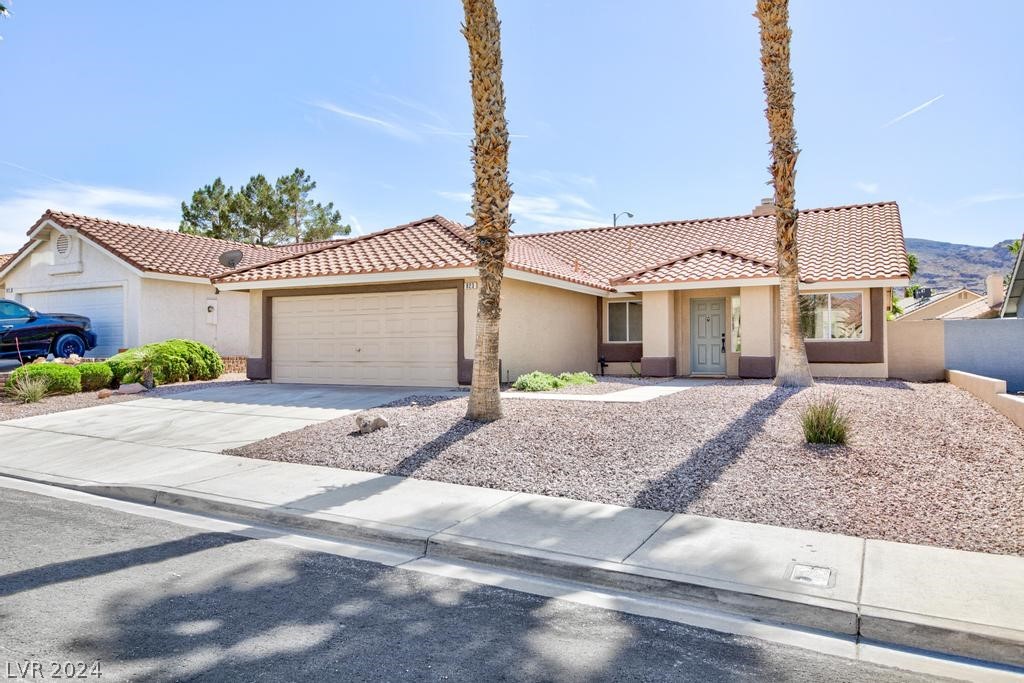823 Coastal Beach Road Henderson, NV 89002 - Photo 2 of 45 Gallery Image 2
