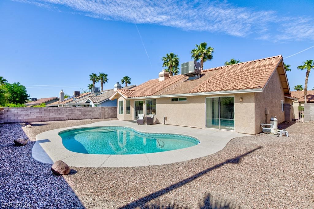 823 Coastal Beach Road Henderson, NV 89002 - Photo 38 of 45 Gallery Image 38