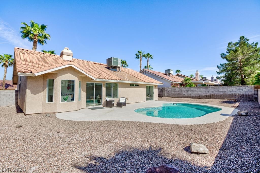 823 Coastal Beach Road Henderson, NV 89002 - Photo 40 of 45 Gallery Image 40