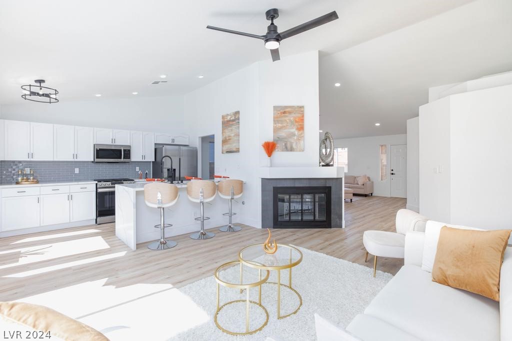 823 Coastal Beach Road Henderson, NV 89002 - Photo 4 of 45 Gallery Image 4