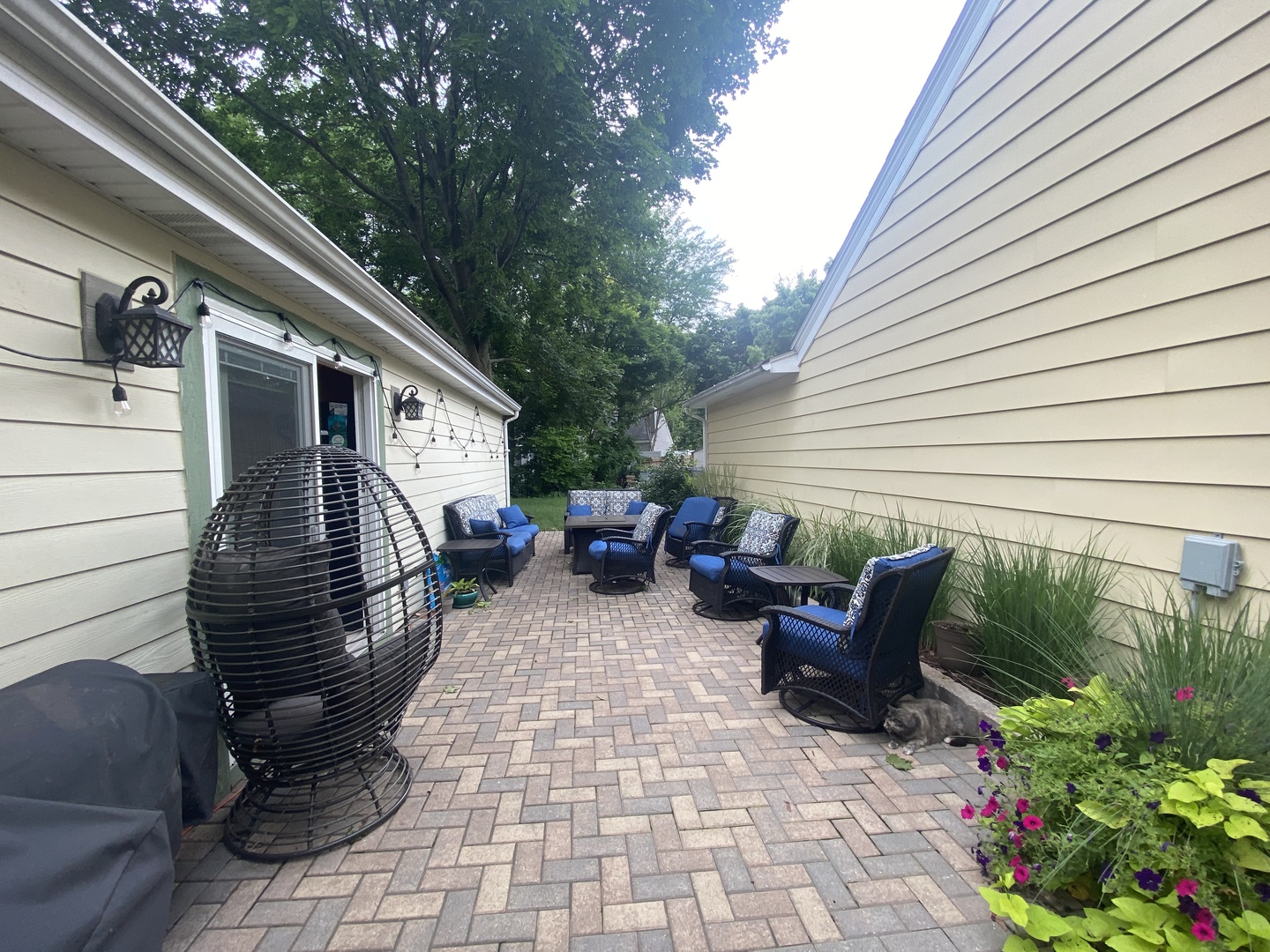 1748 Brookdale Road Naperville, IL 60563 - Photo 6 of 28 a backyard of a house with seating space