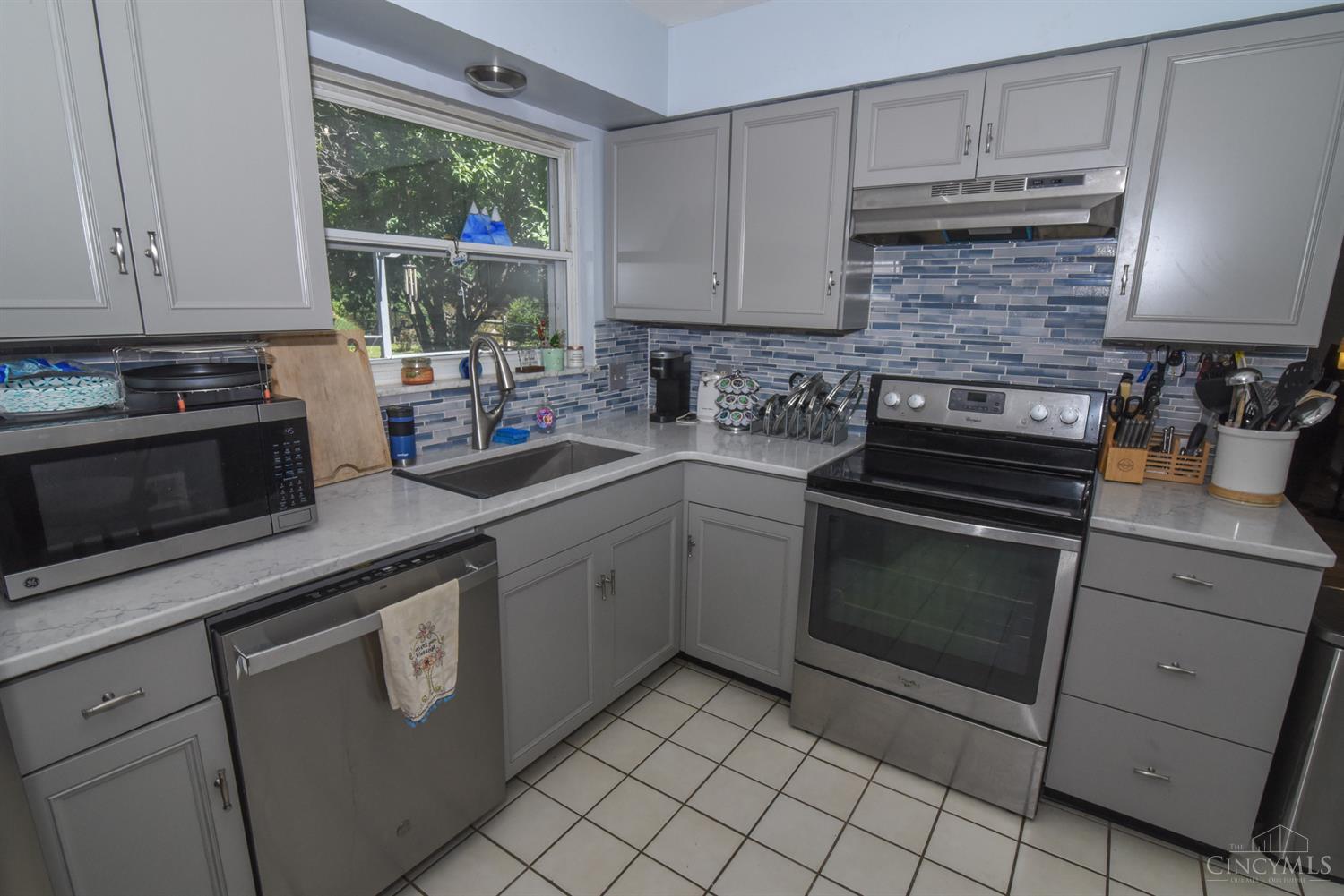 7970 Woodruff Road Cincinnati, OH 45255 - Photo 5 of 47 Gallery Image 5