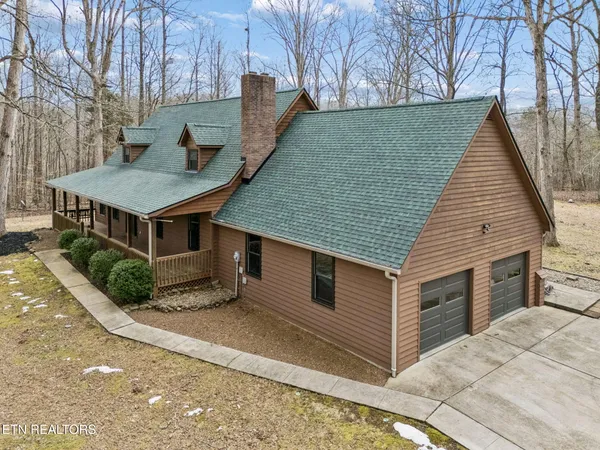 $830,000 | 144 Cross Creek Lane, Kingston, TN 37763