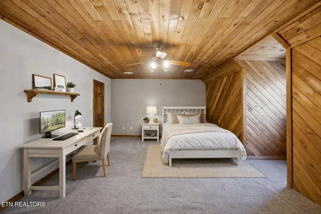 $830,000 | 144 Cross Creek Lane, Kingston, TN 37763