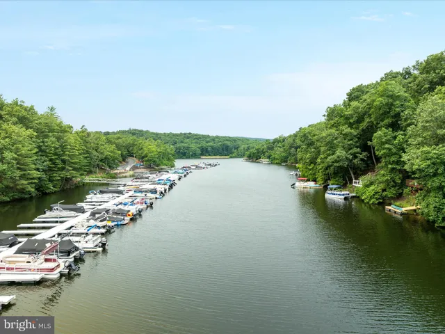 $95,000 | 122 Dogwood Drive, Cross Junction, VA 22625