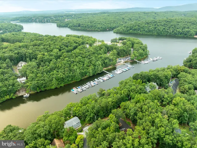 $95,000 | 122 Dogwood Drive, Cross Junction, VA 22625