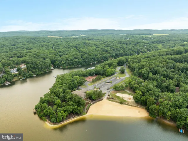 $95,000 | 122 Dogwood Drive, Cross Junction, VA 22625