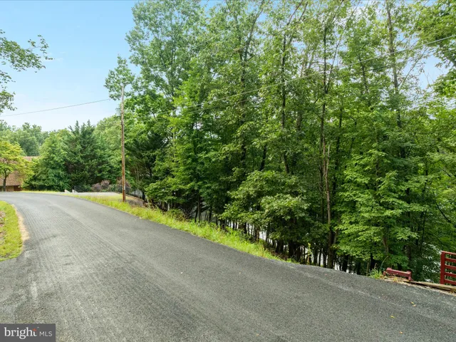 $95,000 | 122 Dogwood Drive, Cross Junction, VA 22625