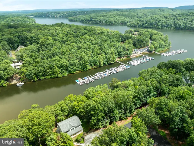 $95,000 | 122 Dogwood Drive, Cross Junction, VA 22625