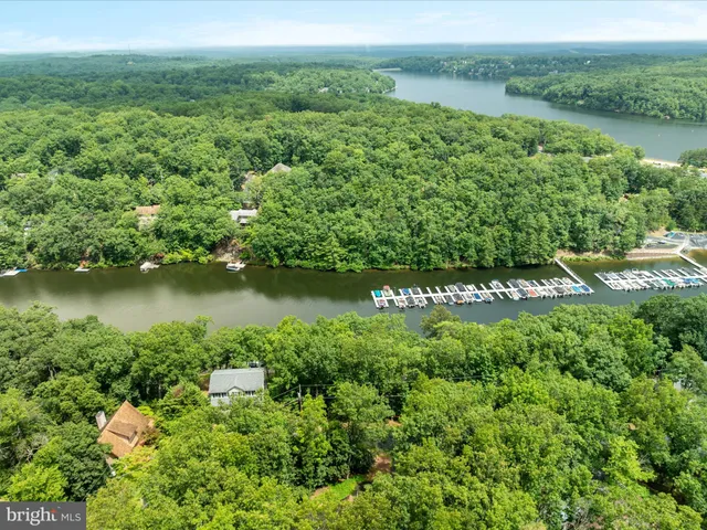 $95,000 | 122 Dogwood Drive, Cross Junction, VA 22625