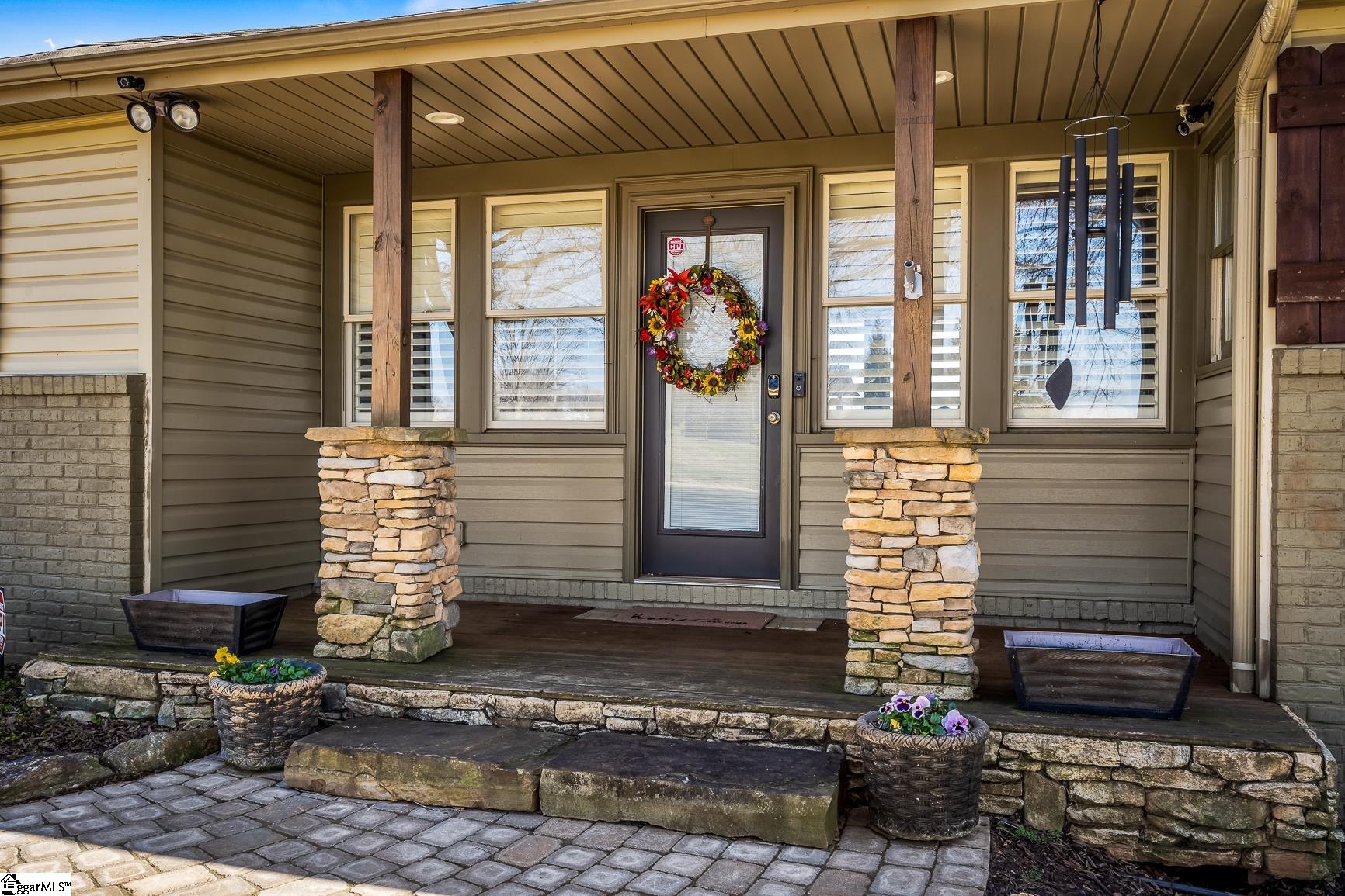 1041 State Rd S-42-624 Greer, SC 29651 - Photo 6 of 36 Gallery Image 6