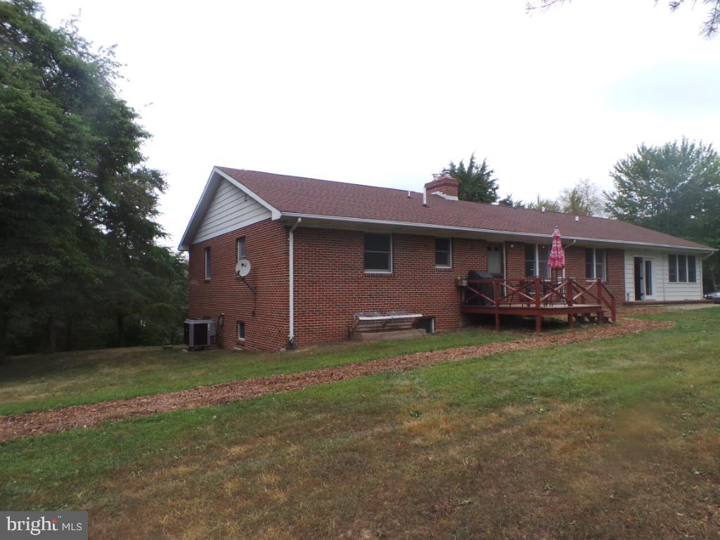 197 Packing House Road Berkeley Springs, WV 25411 - Photo 3 of 65