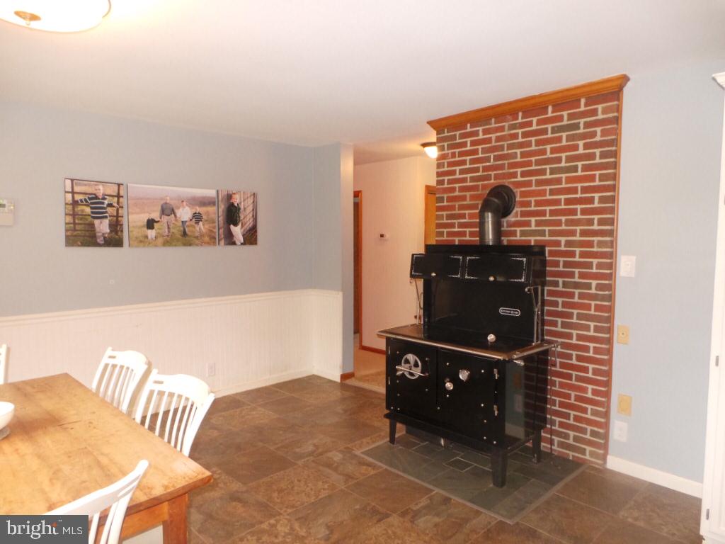 197 Packing House Road Berkeley Springs, WV 25411 - Photo 26 of 65