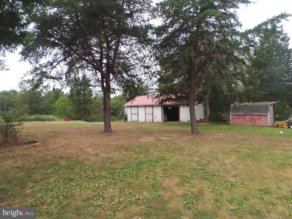 197 Packing House Road Berkeley Springs, WV 25411 - Photo 40 of 65 Detached garage for your gardening tools