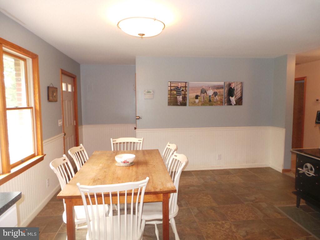 197 Packing House Road Berkeley Springs, WV 25411 - Photo 9 of 65