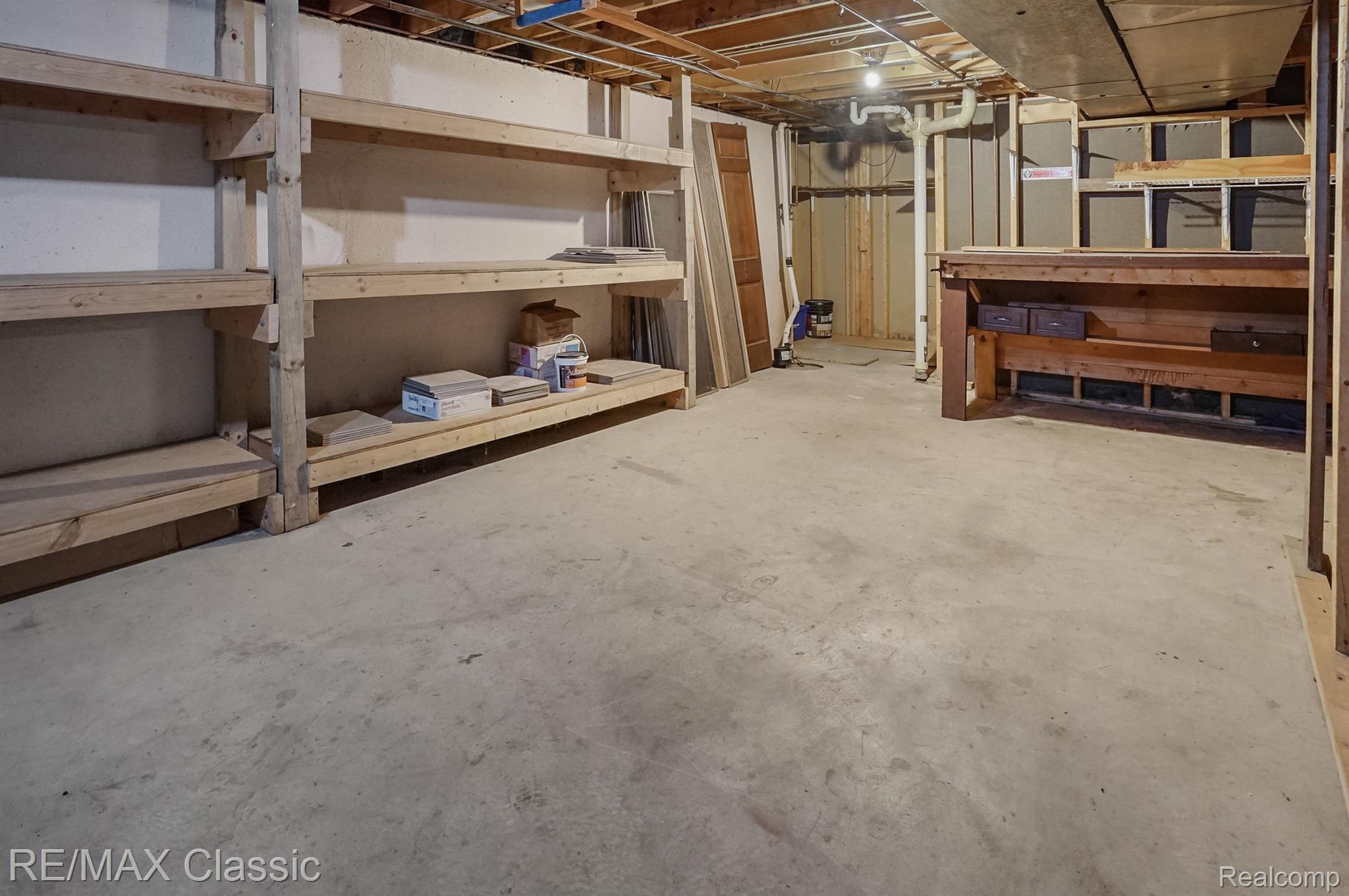 2011 Decker Road Walled Lake, MI 48390 - Photo 28 of 37 Gallery Image 28
