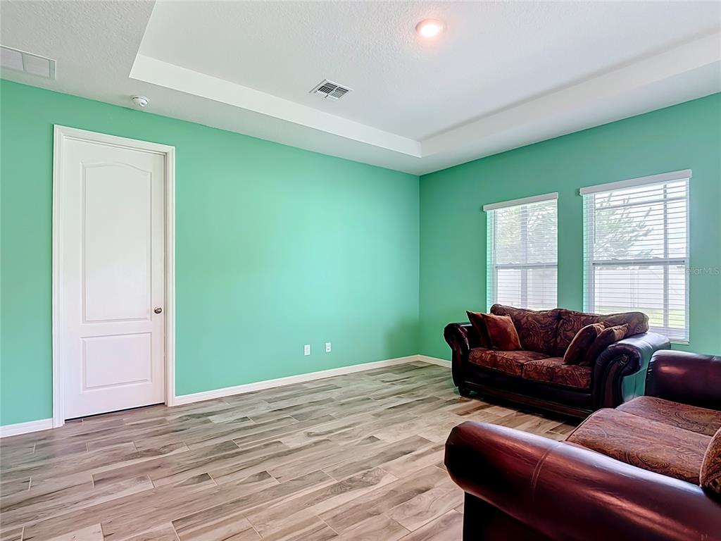 2929 Deerberry Lane Clermont, FL 34714 - Photo 12 of 69 Gallery Image 12