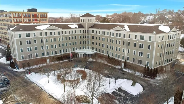 $475,000 | 8 Crowninshield Street, Unit 410, Peabody, MA 01960