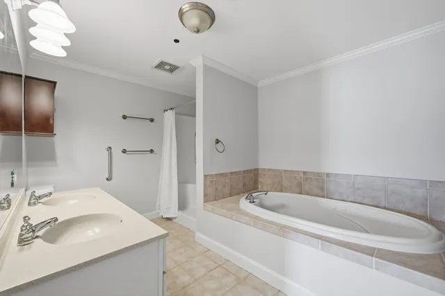 $475,000 | 8 Crowninshield Street, Unit 410, Peabody, MA 01960