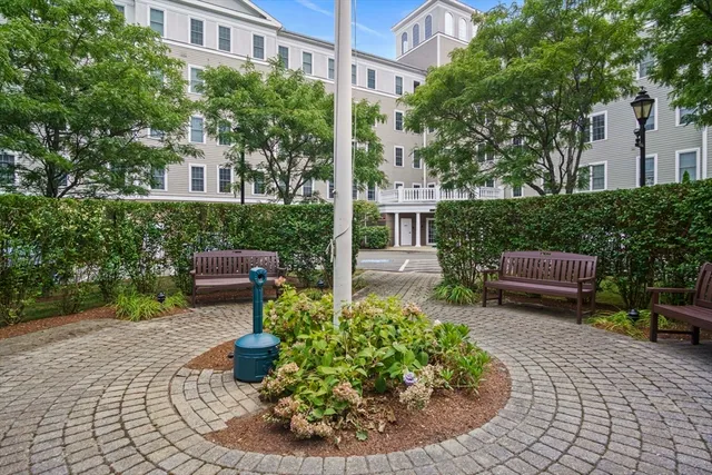 $475,000 | 8 Crowninshield Street, Unit 410, Peabody, MA 01960
