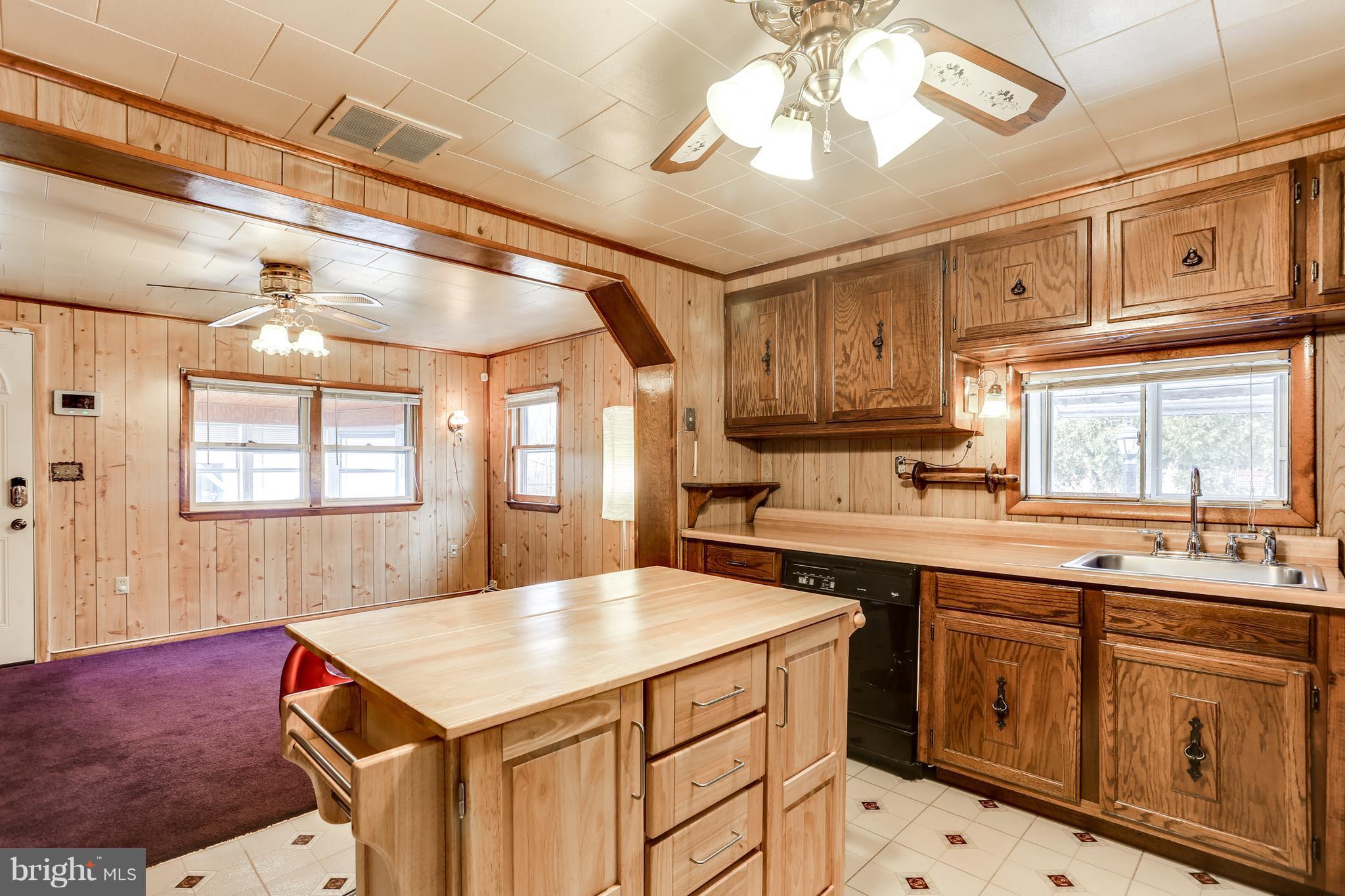 2701 Yarnall Road Baltimore, MD 21227 - Photo 8 of 27 Kitchen