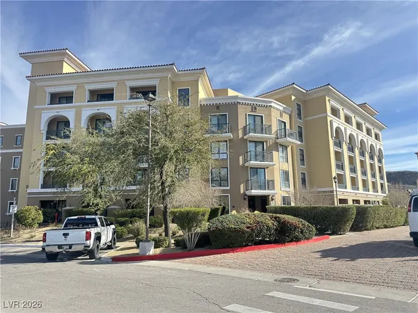 $1,400 | 29 Montelago Boulevard, Unit 305, Henderson, NV 89011
