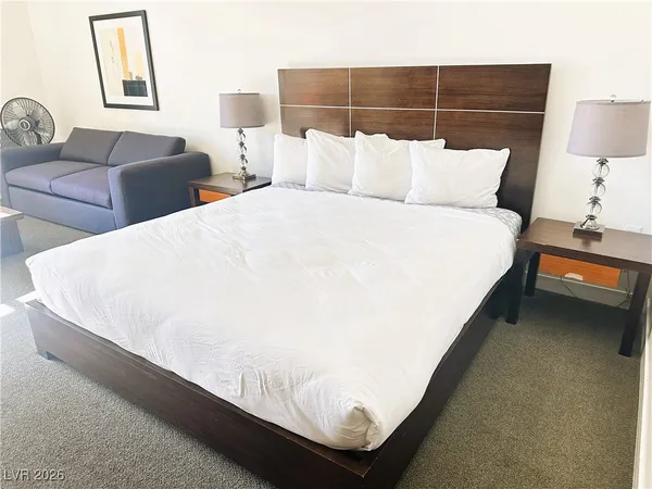 $1,400 | 29 Montelago Boulevard, Unit 305, Henderson, NV 89011