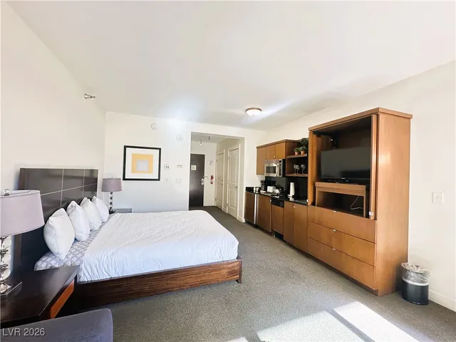 $1,400 | 29 Montelago Boulevard, Unit 305, Henderson, NV 89011