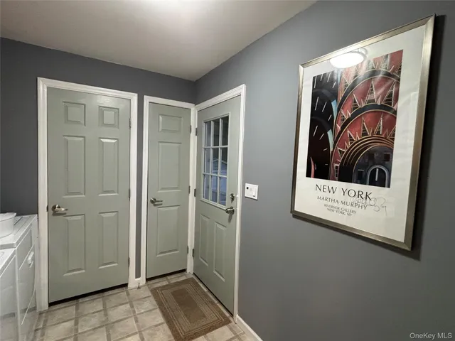 $329,999 | 1661 Old Country Road, Unit 506, Riverhead, NY 11901